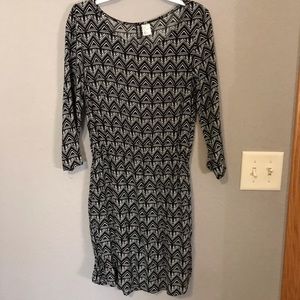 Form fitting black and white dress